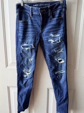 American Eagle Size 2S Distressed Skinny Jeans Next Level Stretch Blue Denim